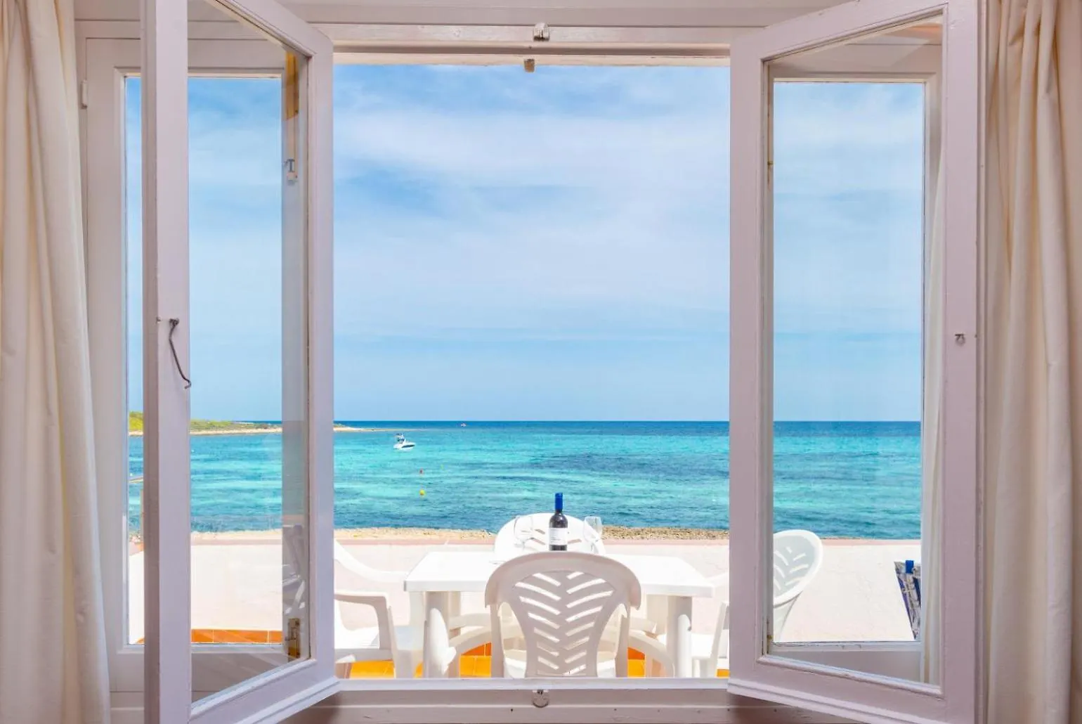 Voramar Waterfront Villa Sant Lluis
